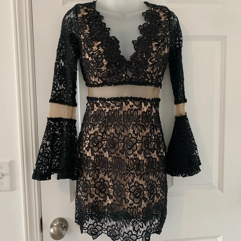 Dress - Picture 4 of 6